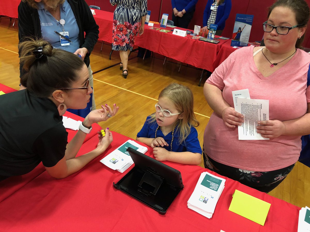 KTMicallef's tweet image. The @volusiaschools FACT Fair is in full swing!📱💻
#VCSBlendedLearning &amp;amp; #VCSPLL team are sharing information to our students, parents, &amp;amp; community about student log-in, @Office365 , Gradebook. All while gathering info through @nearpod!
@KontersVCSPLL @MrD_Travis @noelnehrigVCS