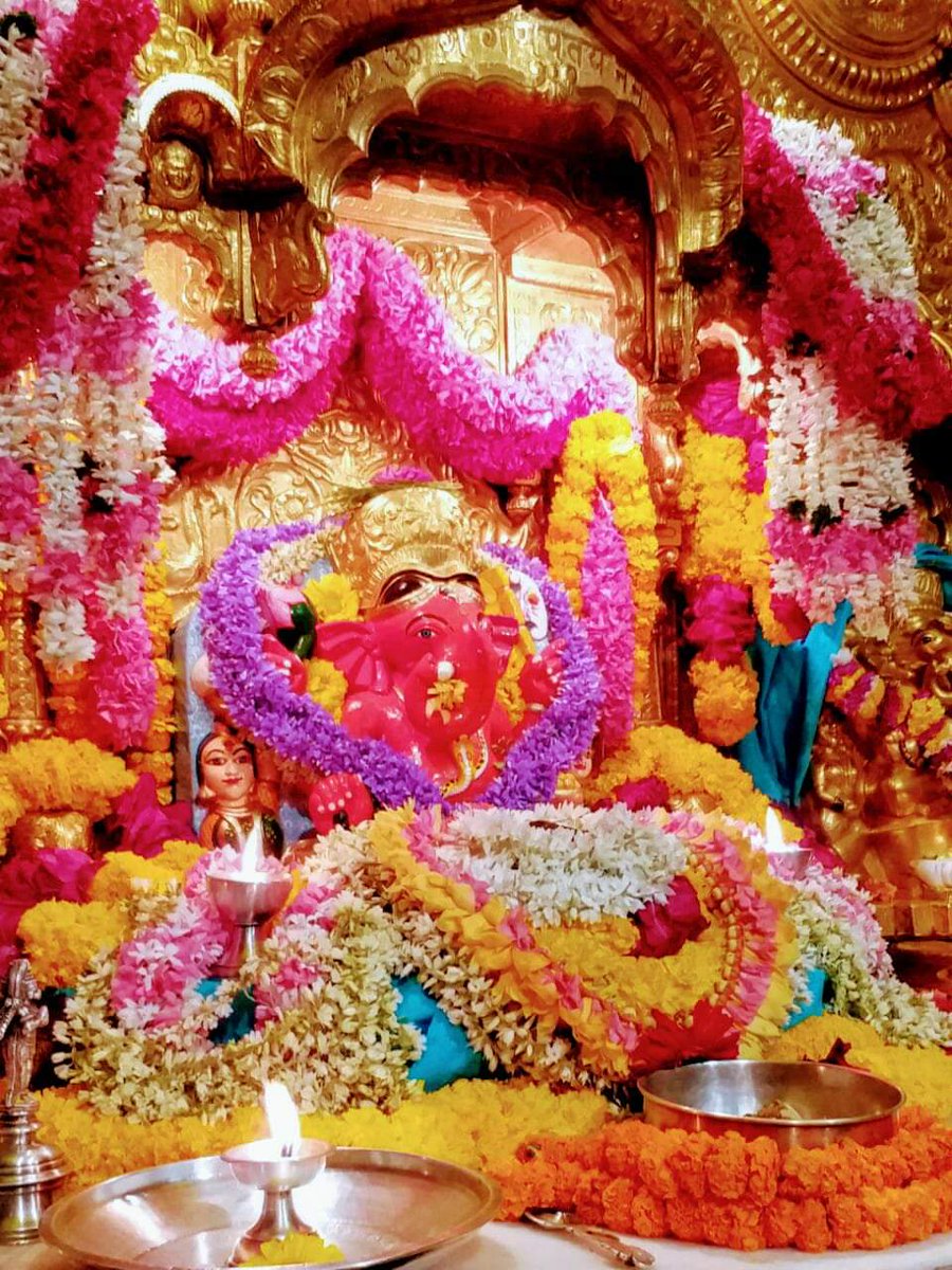 saii_manasa's tweet photo. Happy Sunday. Sadguru darshans and blessings. God bless you. Be safe. Love n luck 💐🙏
#BasanthPanchami #blessings📝 https://t.co/Quw0WcGNTK