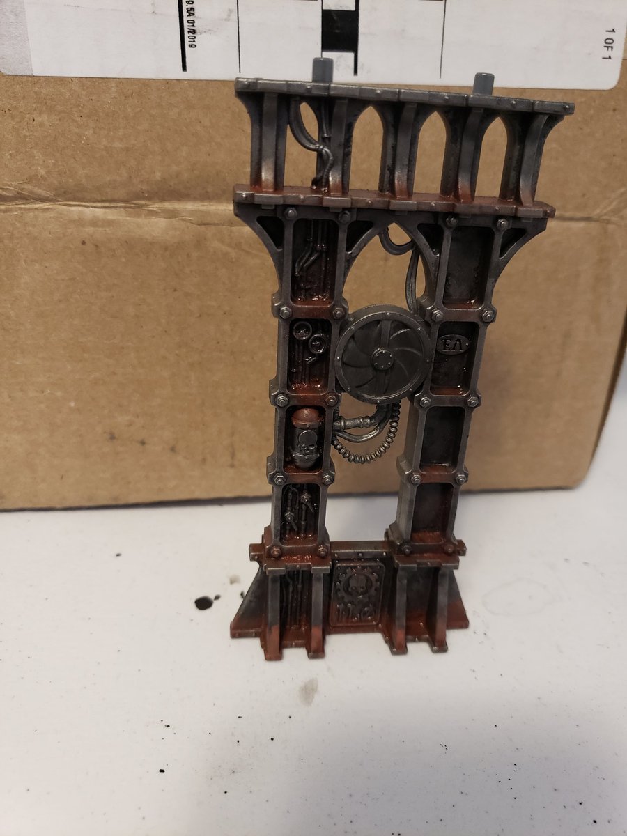 Messing around with secret weapon miniatures' weathering pigments. #warhammer40k #warhammer #tabletop #hobby #Rust #painting