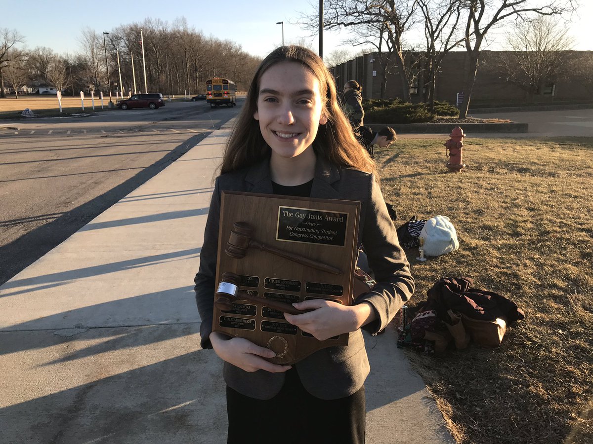vhsSpeechDebate's tweet photo. A huge shoutout to @ninamleblanc for winning the prestigious Gay Janis Award for yearlong success in Congress.  She becomes the 2nd @VermilionSchool student to win it (@KylieGwynn last year). https://t.co/lxTxPfqoZ4