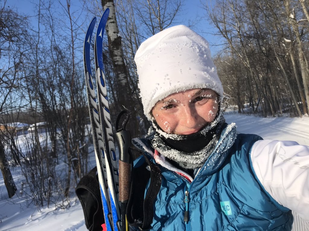 Runner_Mama's tweet photo. Freezing (but OH so beautiful!) winter’s day xcski + #wazziewool + cat lady fuzz = winning winter! ❄️ https://t.co/pnCntXpZyM