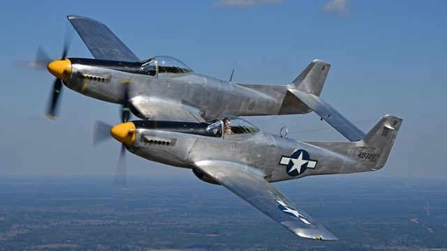 floridawarbirds's tweet image. Twin #Mustang #XP82 coming to @WarbirdAirshow  March 15–17. #twinmustang facebook.com/15662361105083… 📷Valiant Air Command