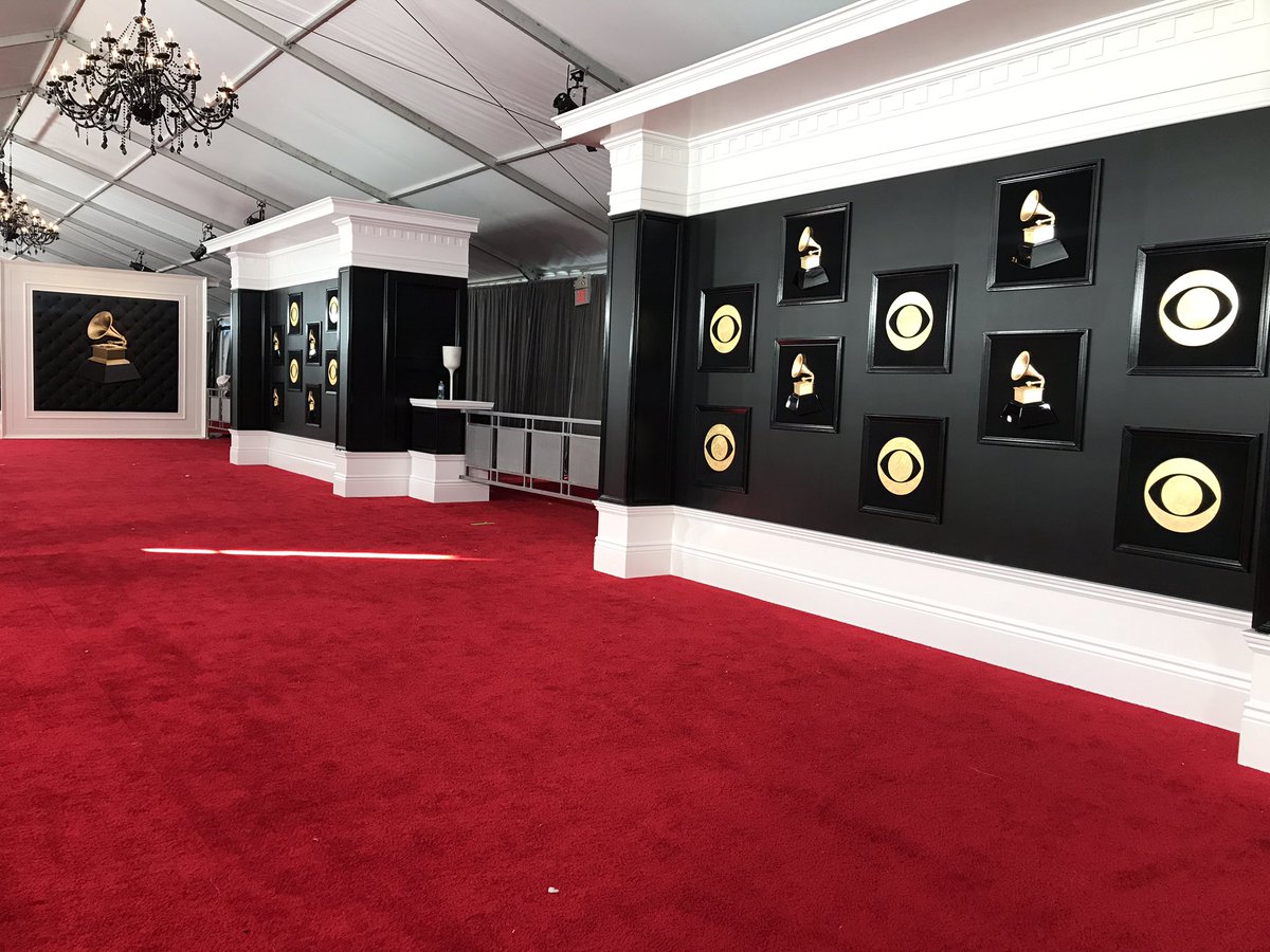 премия грэмми вручение робин уильямс. 50-я церемония вручения grammy awards 2008. зал славы грэмми. зал славы премии грэмми. фотографы на красной дорожке.