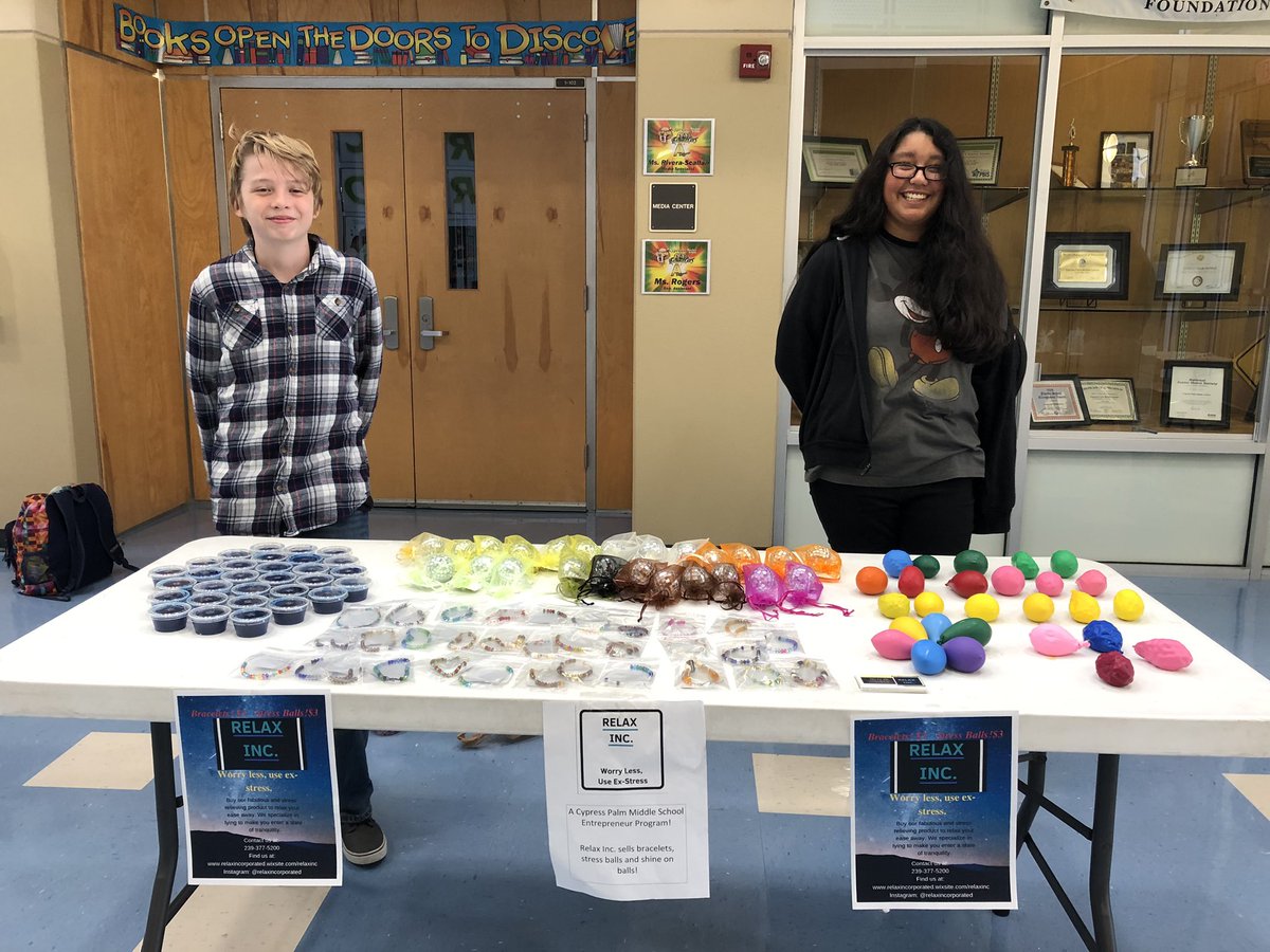 msthomasccps's tweet photo. Four of the @CypressPalm #businesses sold their product at today’s basketball games. #CPMmeansBusiness #MakingLearningRICH #youngentrepreneurs https://t.co/ryOhuyXU2T