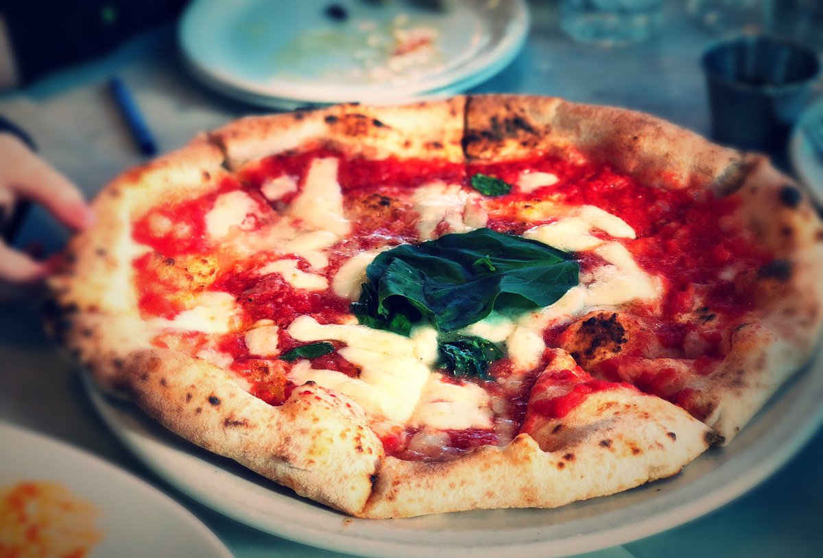 YogicFoods's tweet photo. Enjoying #pizza @EatalyDowntown with the family. Have a Happy #NationalPizzaDay 🍕#yogicfoods #SaturdayBrunch #eatwell https://t.co/gldGr68EJV