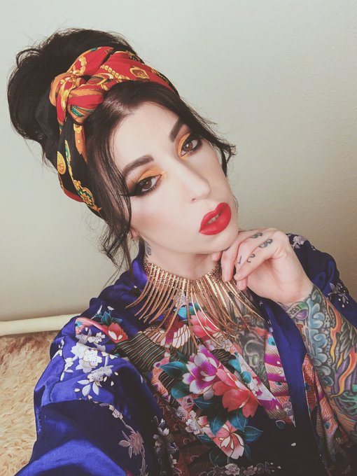 Is this proper Pajama Party attire? https://t.co/IKXkgmP4SO