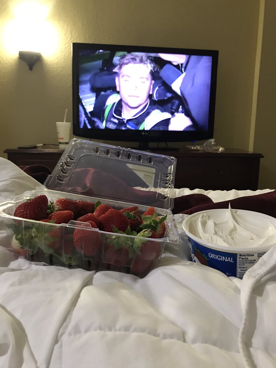 MWMotorsports5 tweet media