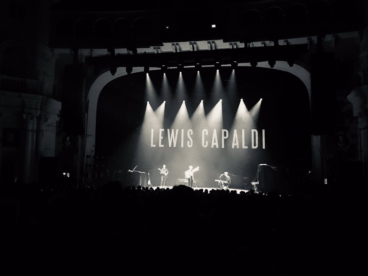 I loved seeing <a href="/LewisCapaldi/">Lewis Capaldi</a> play <a href="/O2academybrix/">O2 Academy Brixton</a> tonight supporting #bastille
What an incredibly talented guy! 
#lovelive #unforgettablegig #brixton #lewiscapaldi 
<a href="/O2music/">YesWeHack O2</a>