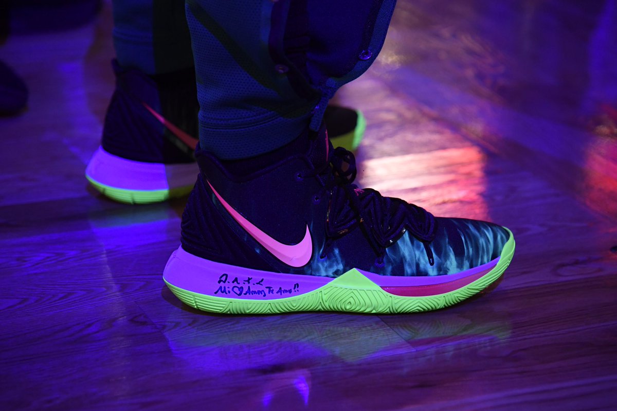 kyrie 5 paranorman