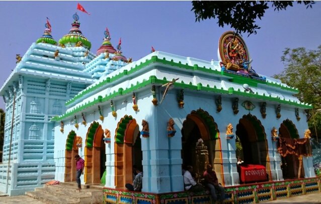 In the ancient land of Kalinga Desham (currently Odisha's Jagatsinghpur) is the temple dedicated to goddess Sarala Devi, a tantric incarnation of Saraswati Devi. 15th cent. Sideshwar Parida became Sarala Das, author of Odia Mahabharata with her blessings.   #BasantPanchami
