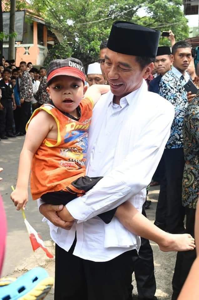 Terimakasih Pak Jokowi #HargaPertamaxTurun <a href="/jokowi/">Joko Widodo</a> <a href="/EkoSandjojo/">Eko P. Sandjojo</a> <a href="/anwsanusi/">Anwar Sanusi</a> <a href="/taufikmadjid71/">IG : taufik.madjid</a> @fachrilabalado