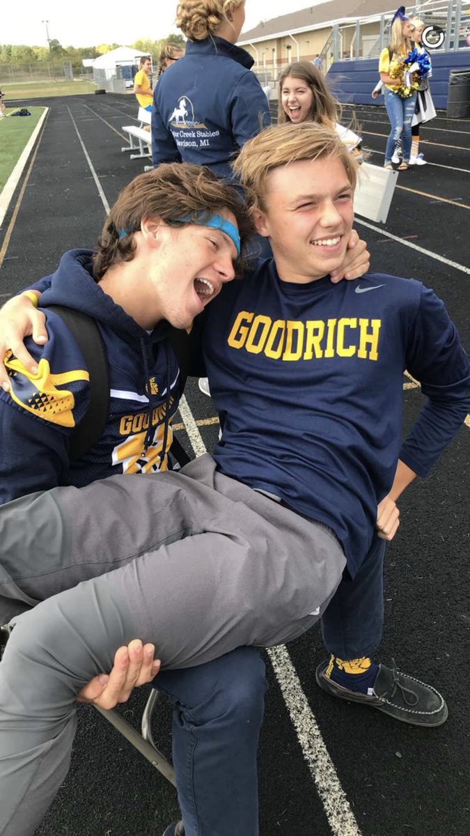 batchhofcookies's tweet photo. Ben, I want to wish you a very very happy birthday. Also say thank you, it’s not everyday you get a friend that’s like your brother! Live it up tonight you old man, love ya @loceyben1 🎊🎁 https://t.co/Jet7yuEdsm