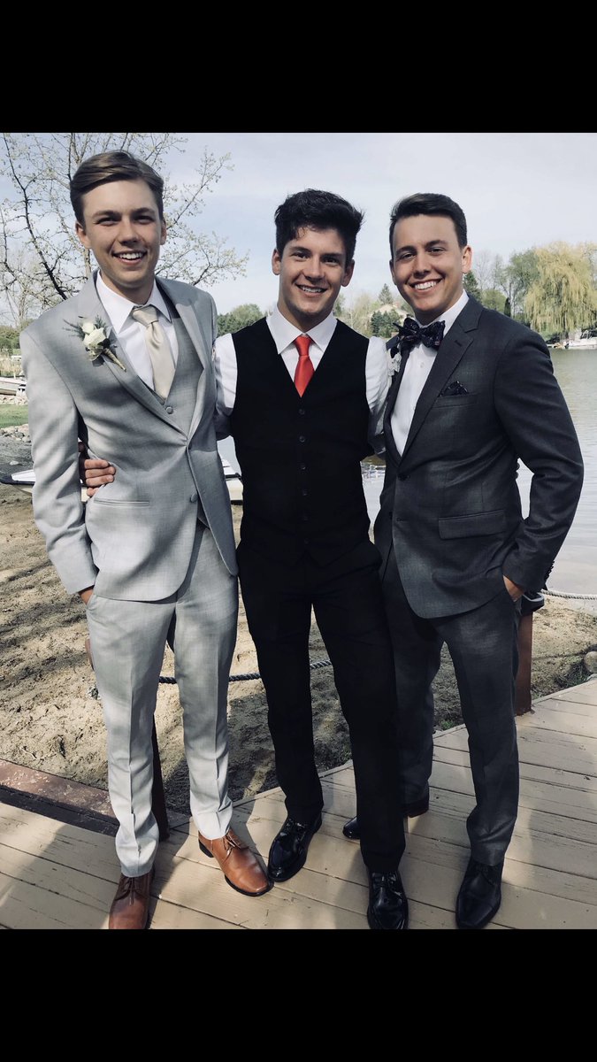 batchhofcookies's tweet photo. Ben, I want to wish you a very very happy birthday. Also say thank you, it’s not everyday you get a friend that’s like your brother! Live it up tonight you old man, love ya @loceyben1 🎊🎁 https://t.co/Jet7yuEdsm