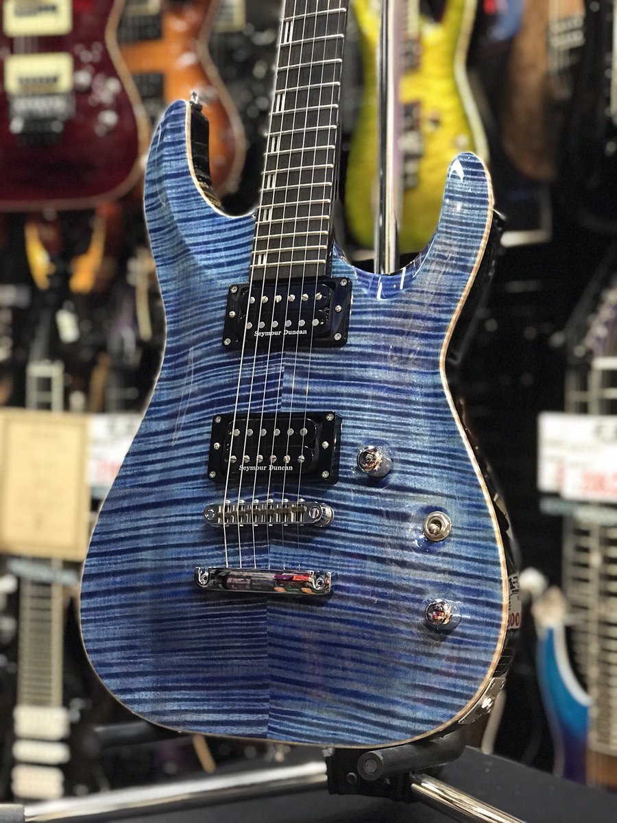 esptechhouse's tweet photo. HORIZON FAIR開催中!チャンスは2/28まで!人気機種であるESP・E-II・EDWARDS各ブランドの『HORIZON』が集結!こちらは 、美麗なフレイムメイプルトップのESP HORIZON-CTM NT/FM Faded Blue #horizon #RustyIron #エレキギター #ESPテクニカルハウス #御茶ノ水 https://t.co/mrG6qXuUiI