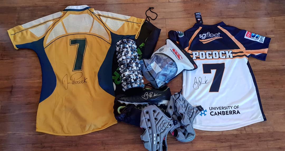 Super Rugby season is almost here. Giving away a few things. RT this and head to davidpocock.com and sign up to enter. I’ll pick winners and send after our first game of the season on Friday. Signed Wallabies playing jersey, two signed used headgear, signed boots + more