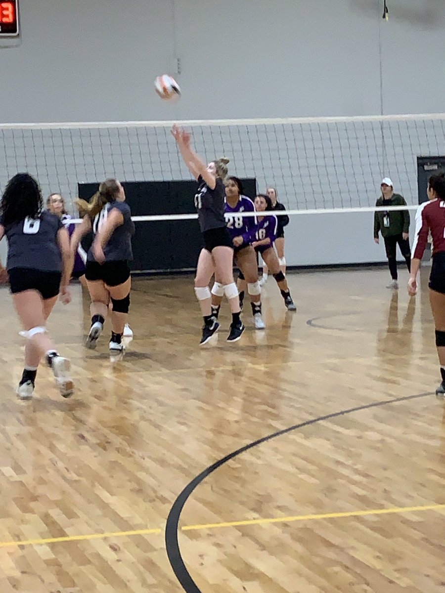 IsleyTiffany's tweet photo. Nice wins today! 8-3 taking 3rd! #ONEva #18-1 @tryni4vb https://t.co/shtU4dYcXU