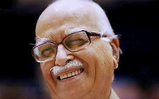 PrezzVerde's tweet image. Mazak achchha kar lete ho @narendramodi bhai.