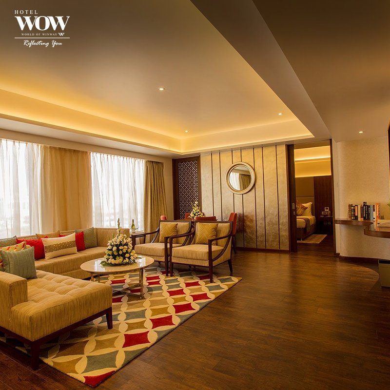 wow_hotel's tweet photo. Where comfort meets grandeur! Book a stay and unwind in style at our Presidential Suites.
Book your stay here - +91 7316711111 or visit: https://t.co/kJR5LfdUQN 
#WOWhotel #WOWexperience #WorldOfWinway #Indore #PresidentialSuite https://t.co/qmVa6vBQ5z