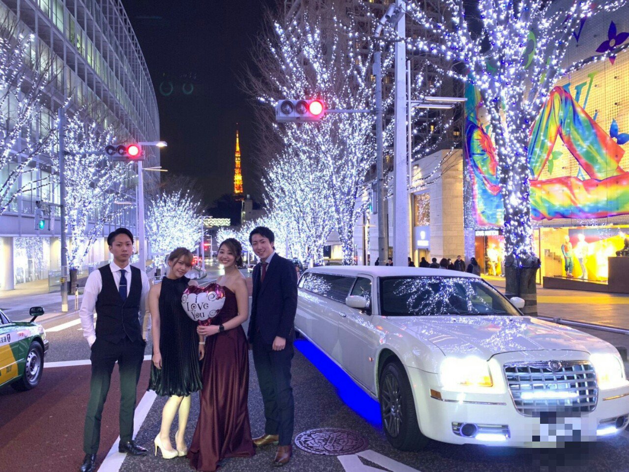 リムジンパーティー東京横浜ララリムジン 誕生日 女子会が格安 Ar Twitter カップルでも女子会でも 今年のバレンタインは 東京 横浜でリムジンパーティー バレンタインまではイルミネーションも楽しめるよー まだ間に合う 直前予約もok リムジン