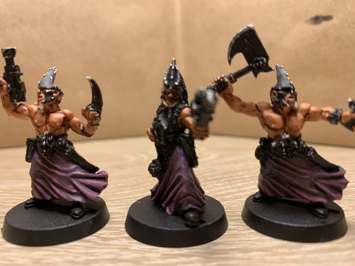 JoshTheCodeDad's tweet image. highlights on their... man dresses? #warhammer40k #PaintingWarhammer