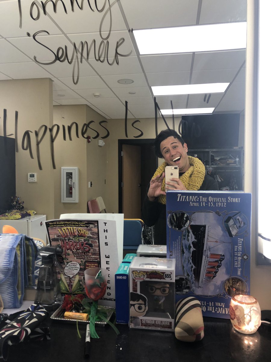 tomrat_stie's tweet photo. #postshowselfie with new #dressingroomdecor ! Thank you Tim for my awesome Titanic gear, Troy for my Seymour Pop Funko and Krista for my Audrey plant with Candy! They look great by my mirror!! Thank you to everyone who came tonight. Your support means everything to me!
🌱🧢🤓🎶❤️ https://t.co/8e7HqcDPBI