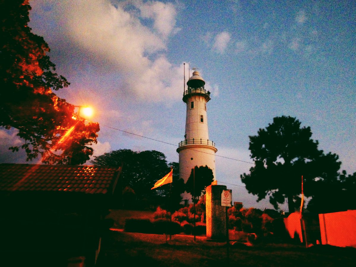 zariqharirii's tweet photo. Bukit Melawati Kuala Selangor. #RedmiNote2 #mobilegraphymy @MobilegraphyMy https://t.co/mjGlFTKFTm