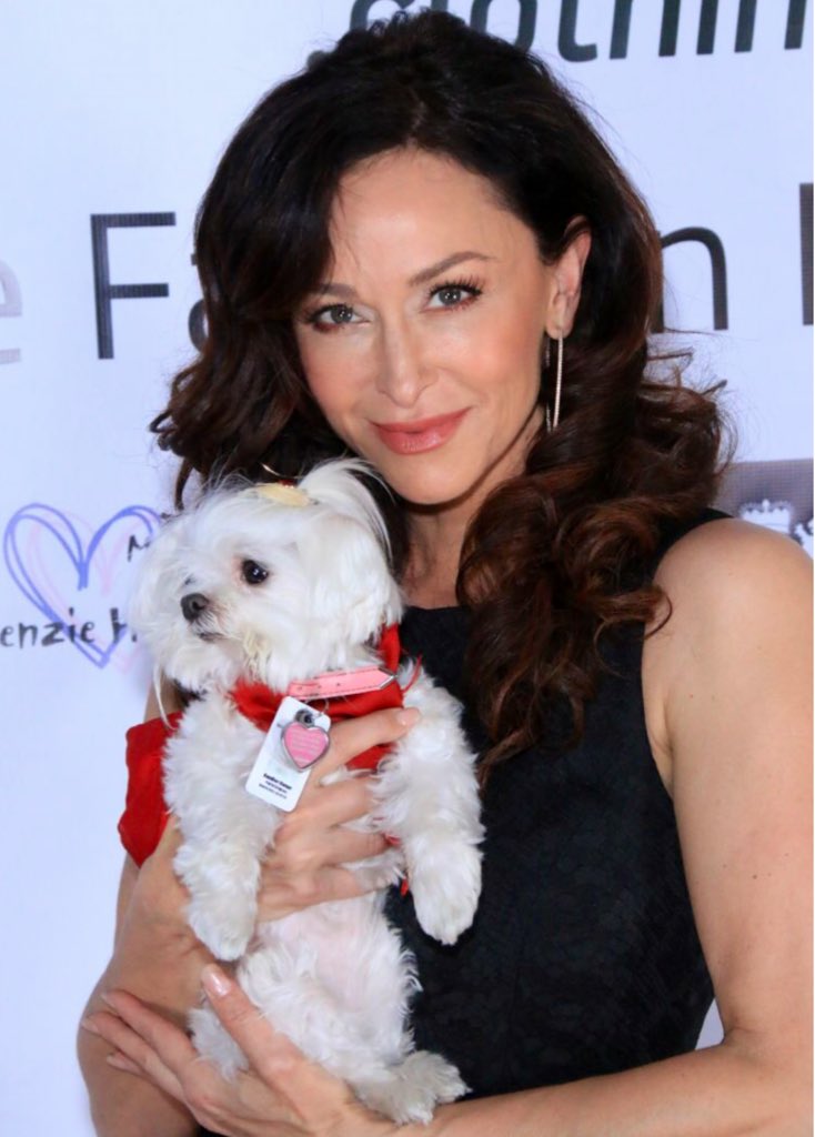 SnowWhite90210's tweet photo. I’m completely in 🐾💕 with you @milossofia - thanks for the pets &amp; kind words on the #Fashion88 #redcarpet! If you ever need a sidekick, I’m your pooch! #SnowWhite90210 😉 https://t.co/b37lcH6ePa