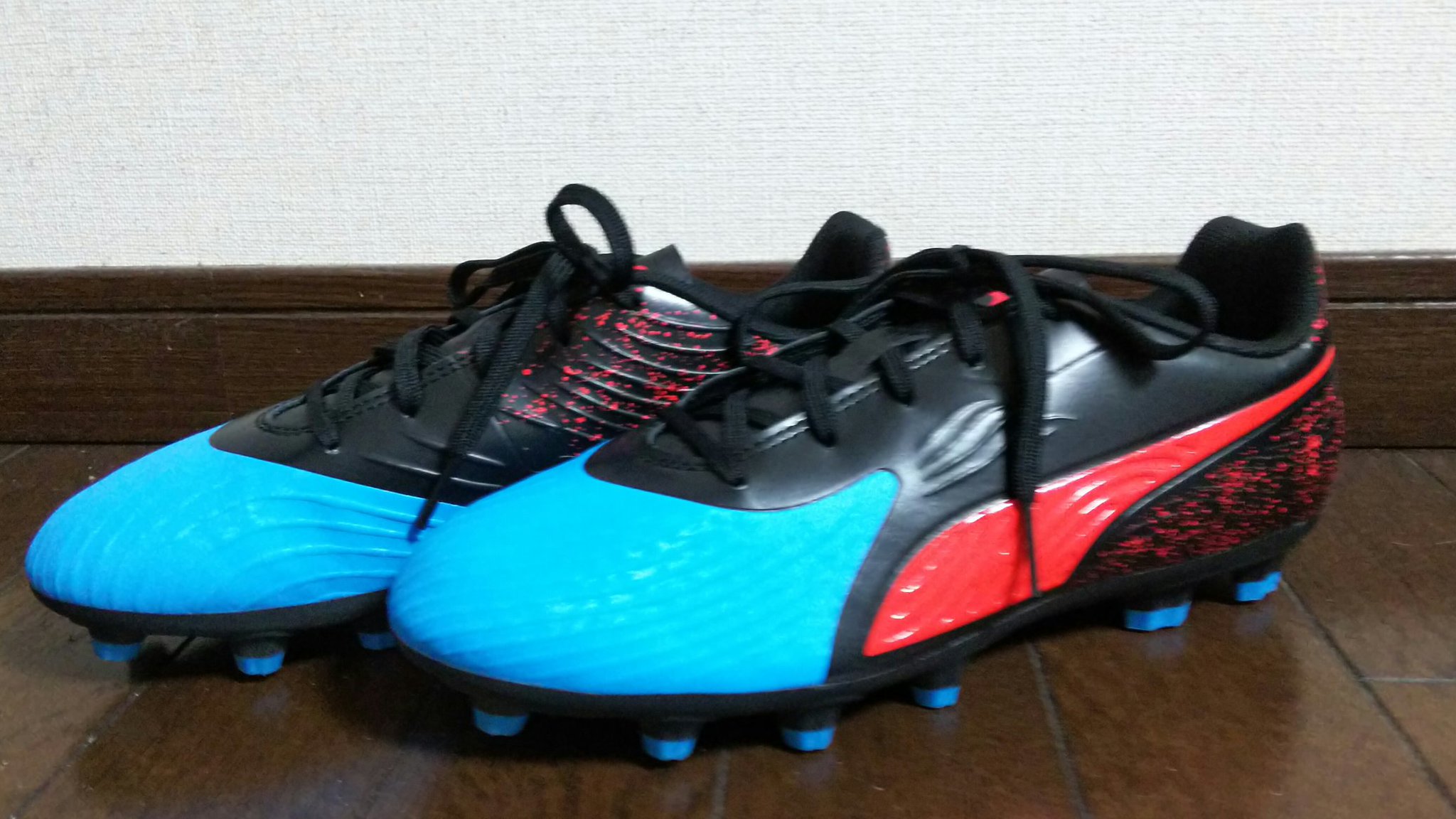 永遠のサッカー小僧 على تويتر 娘ニュースパイク デポのお兄さんの猛プッシュでした プーマワン Puma 北川航也 アグエロ ルカク 長谷部 永遠のサッカー小僧 على تويتر 娘ニュースパイク デポのお兄さんの猛プッシュでした プーマワン Puma 北川航也 アグエロ ルカク 長谷部