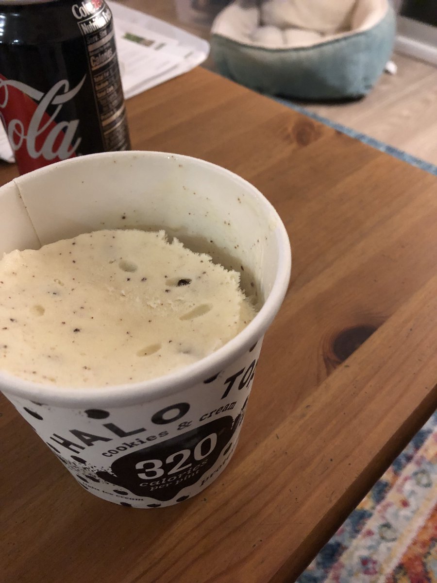 JessicaAnneinLA's tweet photo. @HaloTopCreamery I opened a new Cookies and Cream and it’s half full. WTF? https://t.co/lq9xJQuanF