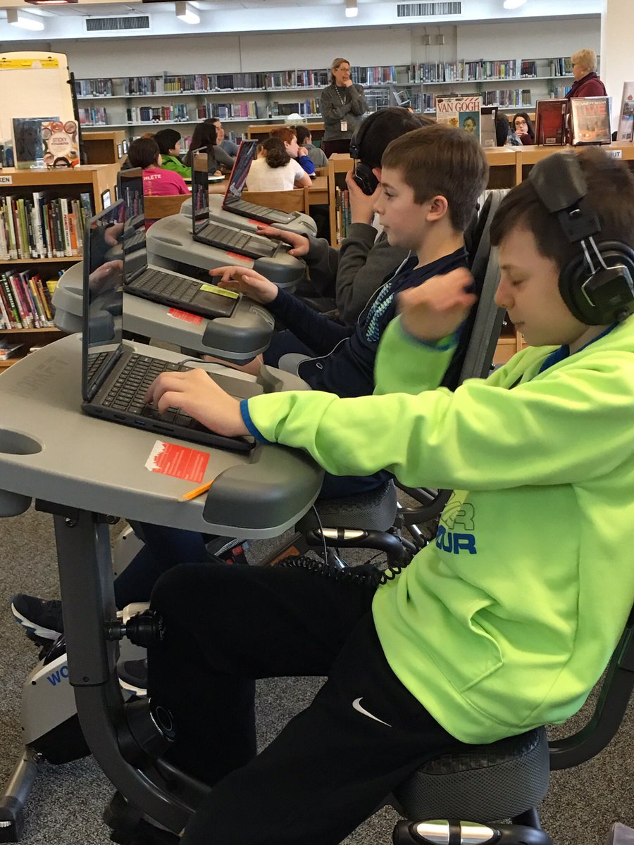 fkompar's tweet image. A #readyaccess learning environment where students choose the resource that fits their task, the seating and grouping that works for them. #wiltonwayct