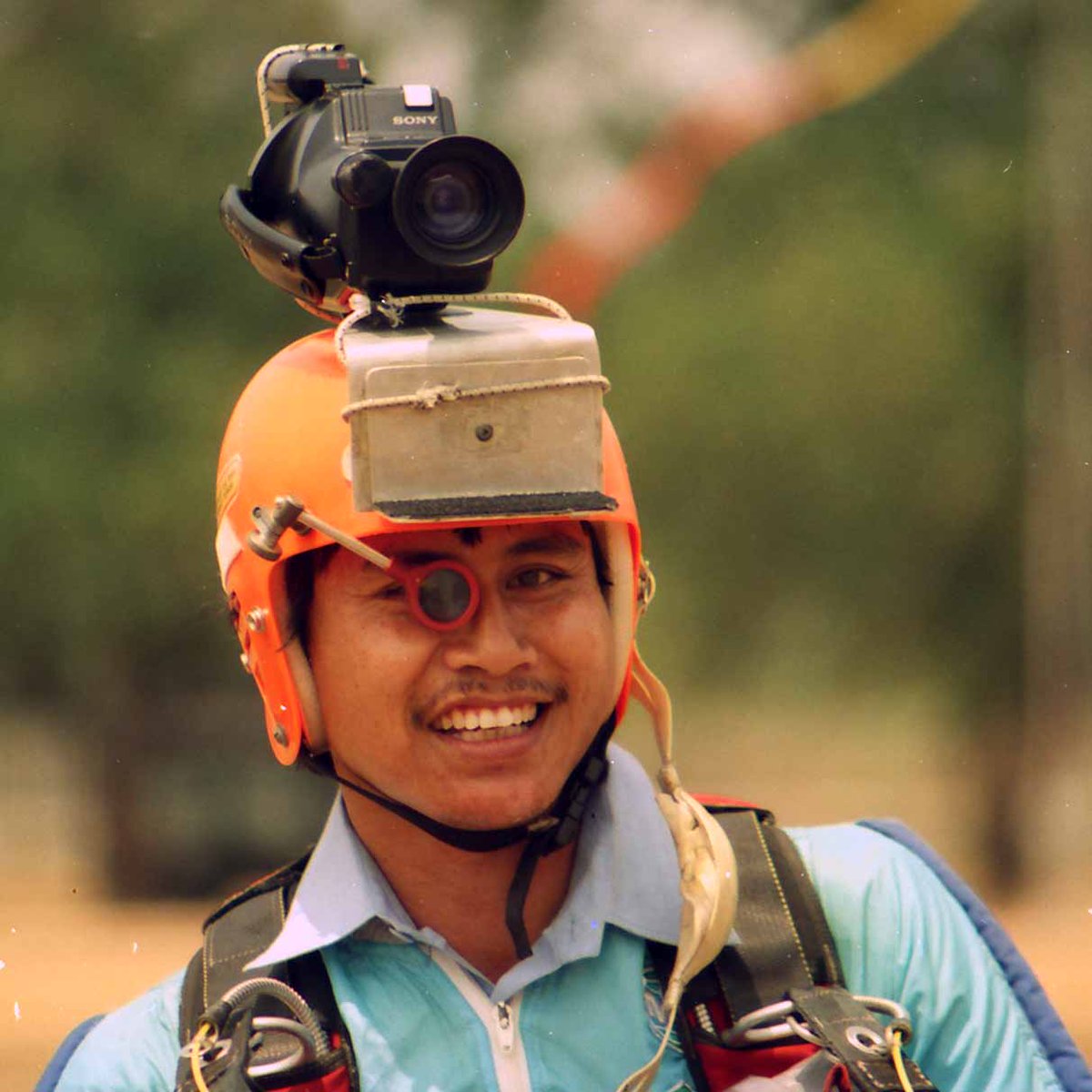 arbainrambey's tweet photo. 1995, belum ada GoPro...leher musti kuat
Dia Effendi Soen, mantan Ketua Wanadri https://t.co/jHhBJMY4km