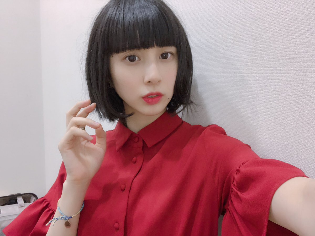 xxxskri's tweet photo. 🍎🥁🍷🍒💄👠🎒 https://t.co/7LUAsVKieK