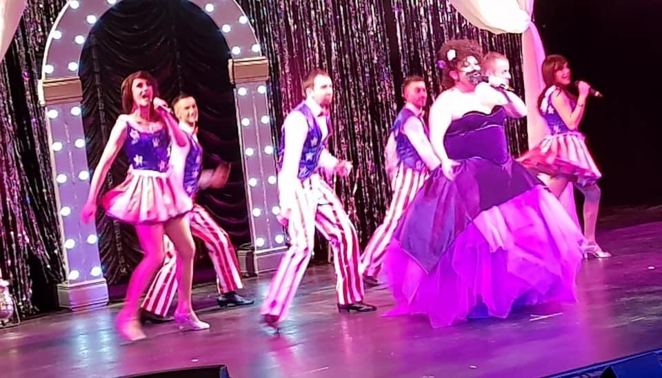 musichalltavern's tweet photo. Love this pic taken at last night's show. We had a ball! Off to #Mansfield for tonight's show, hope you are ready for us!!! xxx #MHTUK https://t.co/s1Yl0F3zlA