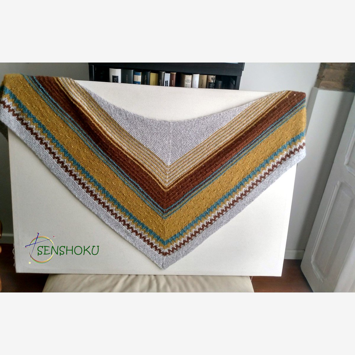 senshoku's tweet photo. Ya disponibles en @senshoku los kits y patrones del #folkshawl y la #bufandafolk.
Los hilos utilizados han sido #dropssky para el chal y #dropslima para la bufanda, ambos de @Garnstudio
https://t.co/AIKlmTSTEb
https://t.co/PXxidYrSmD
#paramisagujas
#kitsenshoku
#knitting https://t.co/ezc6P7dSH7