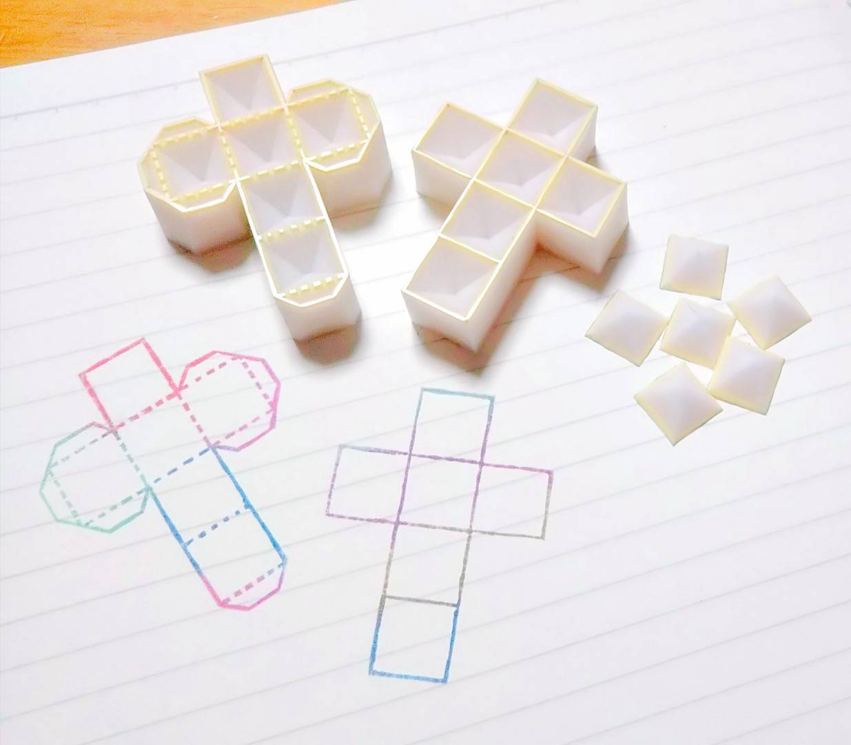 消しゴムはんこNo.83 白くまといちご