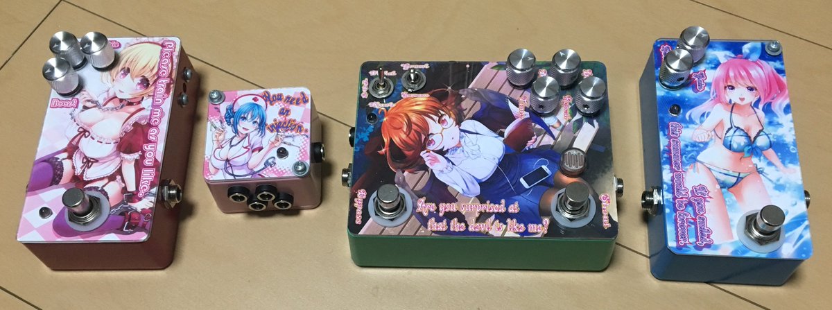 S_project_siva's tweet photo. 最近よその製品ばかり紹介していたような気がするので、自分の所の娘も紹介します。
左からClean Booster、Power Supply、Dilay、Fuzzです。みんな可愛いけど、なかなかの強者 #痛エフェクター です。彼女たちのこと、お取り扱い店舗さんのことなど、こちらをご覧ください。
https://t.co/yTDk0LICQE https://t.co/xTjcZQwakB