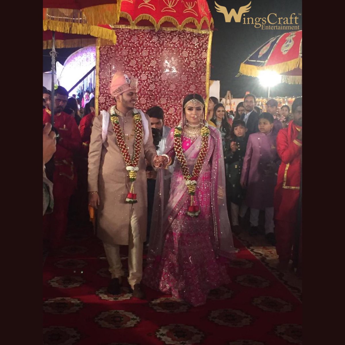 wings_craft's tweet photo. We Love making your Special Day!!
#PoogotherMan
#WingsCraft Entertainment💯
#Indianwedding #indiancouples #planning #weddingplanners #entertainment #music #dance #decor #Baarat #groomandbride #varmala #brideentry #Hawankundentry #fireeffects #flowershower https://t.co/CoQvBDO46z