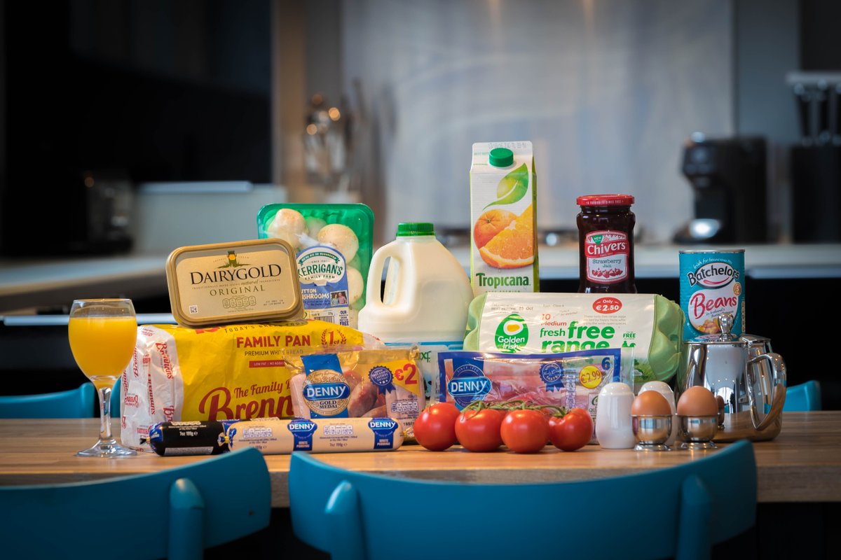 TalbotSuites's tweet image. Happy Sunday! 

Why not book a delicious Hamper for your stay?

Book your stay and hampers today at talbotsuites.ie or call 0539122566 for more information!

#talbotsuites #talbotcollection #deluxehampers #breakfasthampers #talbotsuitesatstonebridge