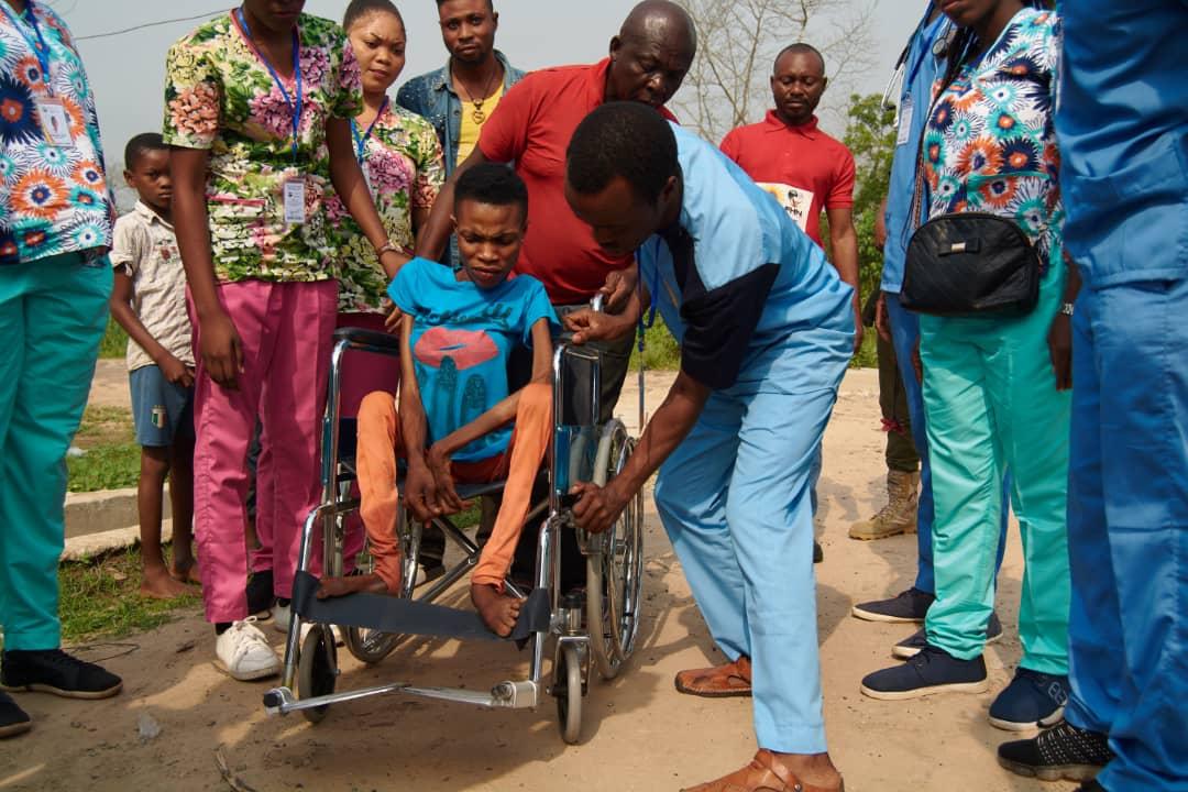 DrJayeoluwa's tweet photo. Health is a vital resource in the race of life thus @NPDC and @FHN touching lives of victims of flood in #Isoko. @CecyConsult @FutureHealthXpo @dshifrin @dshifrin @matthewtaber @mikebiselli @GanesanKeerthi @healthetia @Refugees @UN @thoughtleaderRN https://t.co/FUWNoNqdG7