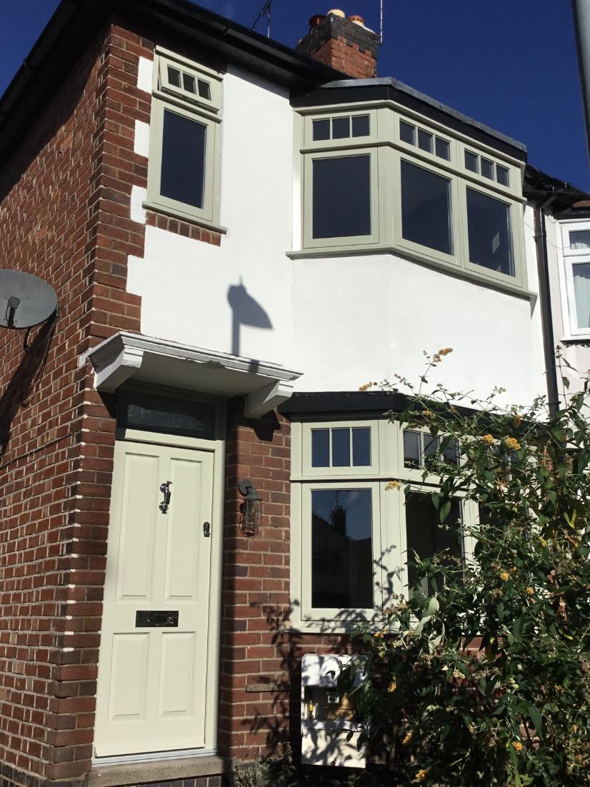 HarborneSash's tweet photo. Adding quality #timber #doors and #windows to a quality structure.

Earthy-coloured frames compliment this 1930s semi-detached home in the West Midlands. https://t.co/sFF723JjnU