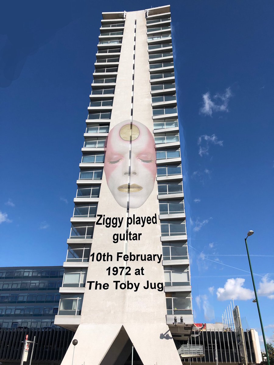 On this day in 1972 David Bowie took to the stage at The Toby Jug in Tolworth for the very first night of the Ziggy Stardust tour.  @SHEDx_org @communitybrain @KingstonUni @RBKingston @HlfLondon #Tolworthmatters #heritagematters #musichistory #bowie #tolworth