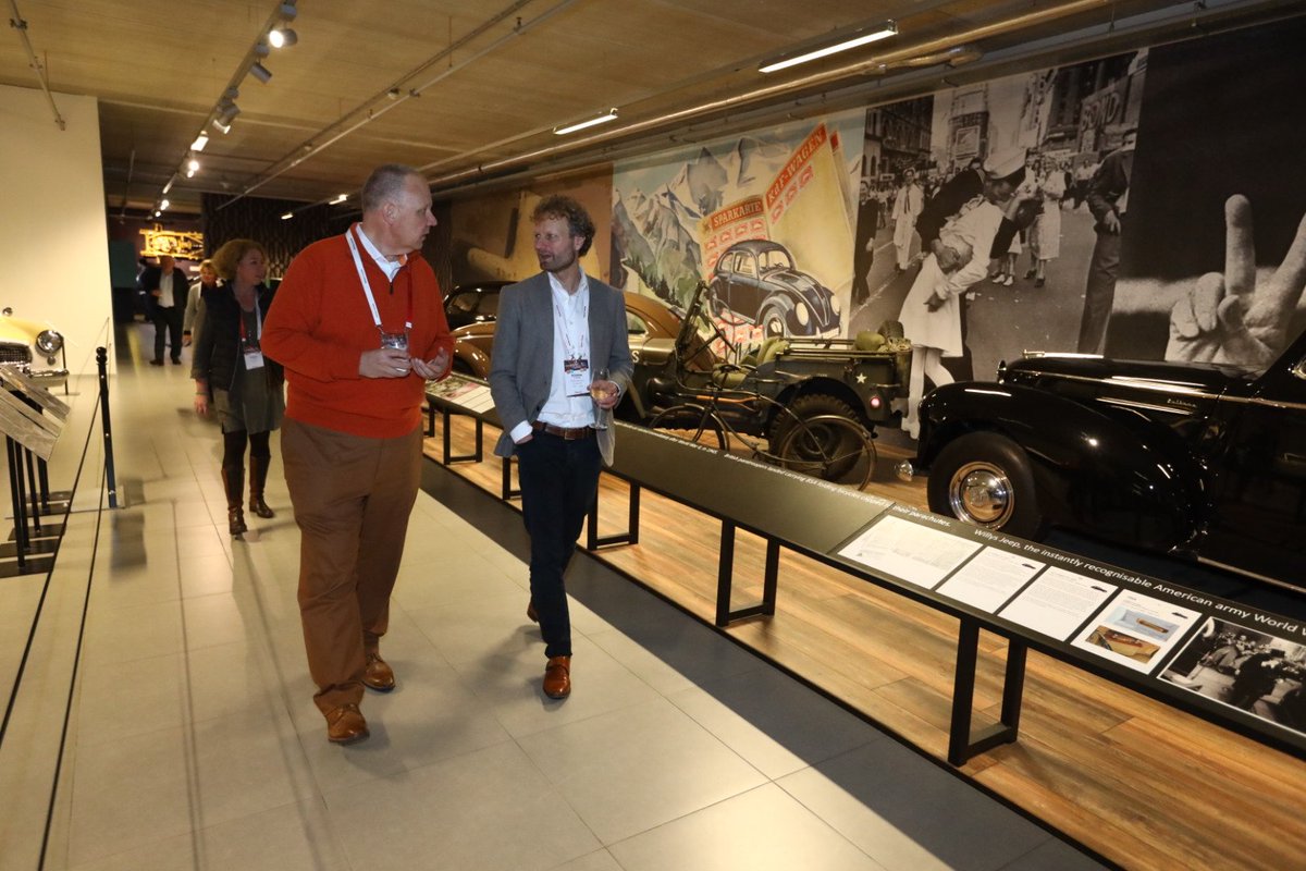 MPINL's tweet image. Throw back to yesterday! First day #EMEC19 with @sammeallen @Gerdie @Babs_Nijdam @roderikvgrieken and a lot of cars, dancing and gaming! #eventprofs