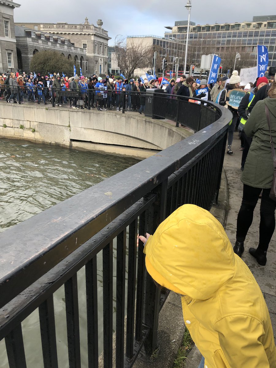 EmsCorrigan's tweet photo. Great day...great atmosphere at the rally.
I marched with my Mammy too.
#IMNO
#StandWithMidwivesAndNurses https://t.co/anfigfZ6tZ