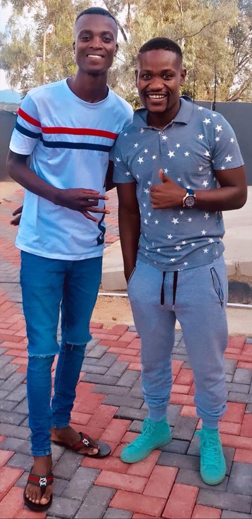 KingMonada's tweet photo. Great day le @clementmaosa 😁😊

#KingMonadaMusic https://t.co/sAFBYP2Gcs