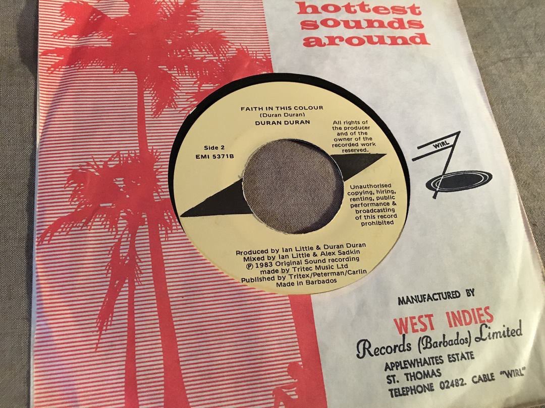 realGIORGIOita's tweet photo. You're about as easy as a nuclear war... #duranduran #istheresomethingishouldknow #barbados #vinyl #7inch #80s #faithinthiscolour #rare #label #emi @duranduran @thisistherealJT @SimonJCLeBON https://t.co/Lxa2F5djHz