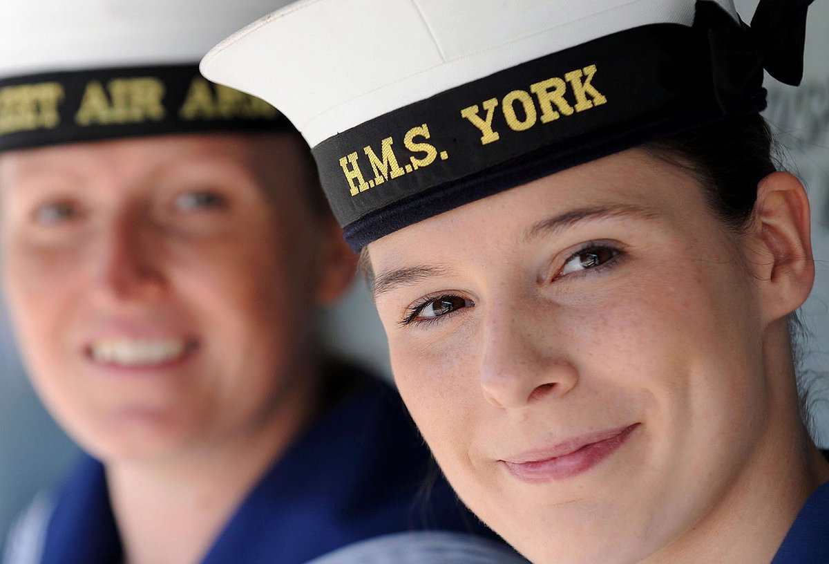 wyedeanweaving's tweet photo. As a new customer to this website you might be wondering what is a cap tally and how and when it may be worn? https://t.co/RSWvMEzloj #CapTally #RoyalNavy #RNUniform #MilitaryUniform #Ribbons https://t.co/HHtIWVZ2rH