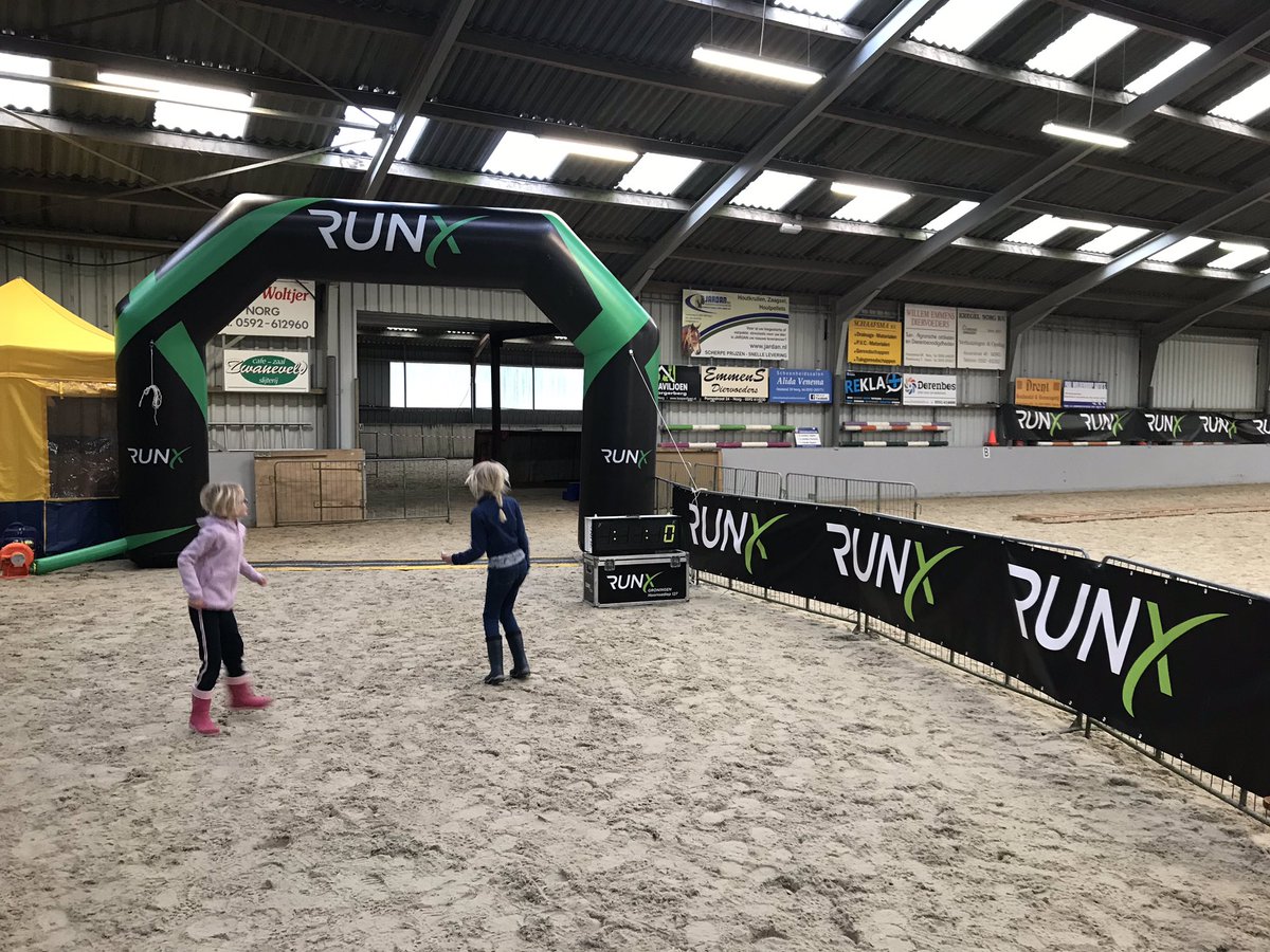 GVAVTriathlon's tweet image. De organisatie van de run-atb-run in Norg is er klaar voor. De deelnemers aan de jeugd wedstrijd melden zich bij het inschrijfbureau. Na de jeugd gaan de senioren los op het pittige maar o zo mooie parkoers. #plezier #speleninhetbos @triathlonNL