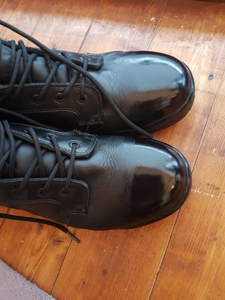 CPO2730's tweet photo. Getting the boots ready for my shadowing tomorrow! #excited #cpoduties #smartlooking https://t.co/LfkdvcPJp5