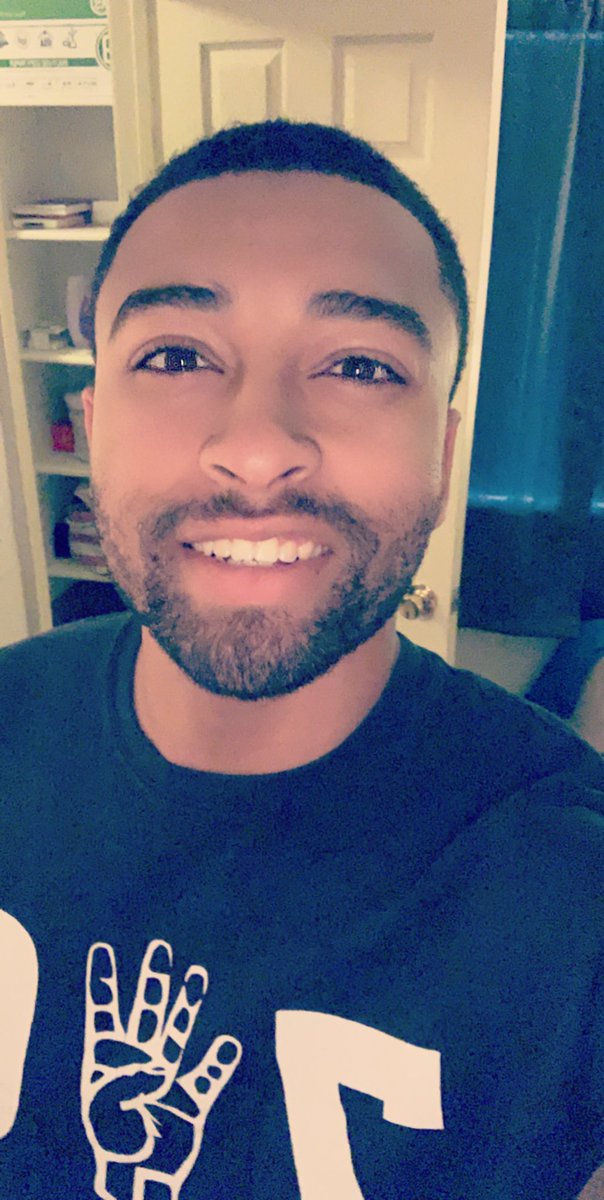 Elijahwelch4's tweet photo. Just smile 😊 https://t.co/Ry4TBZmYud