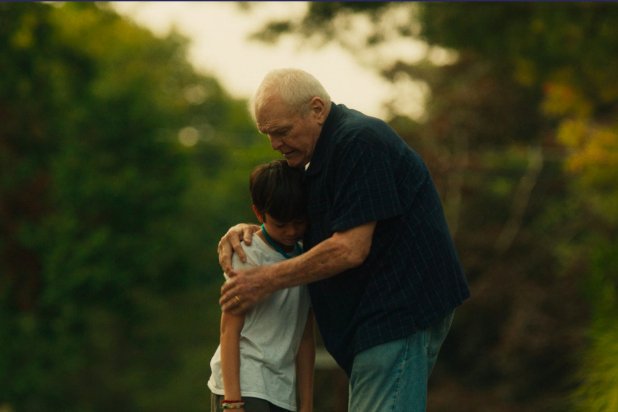 TheWrap's tweet image. 'Driveways' Film Review: Impeccable Performances Enhance Charming Tale of Intergenerational Friendship #Berlinale69 goo.gl/uYNqtq